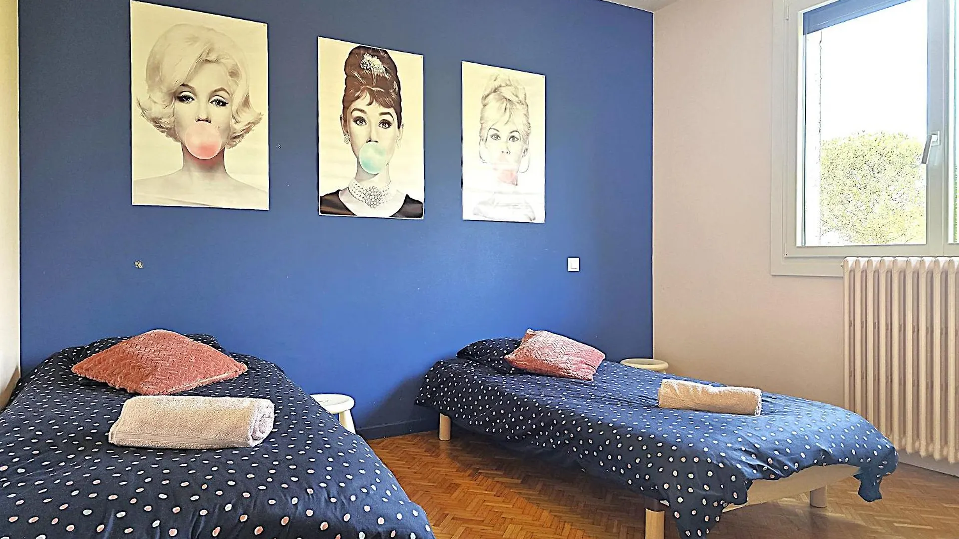 מונטובן Belle Villa Au Bord Du Canal - Piscine, Jardin Et Bois -14 Personnes - 6 Chambres - 5 Minutes De La Gare - Terrasses Et Pergola - Parking Gratuit
