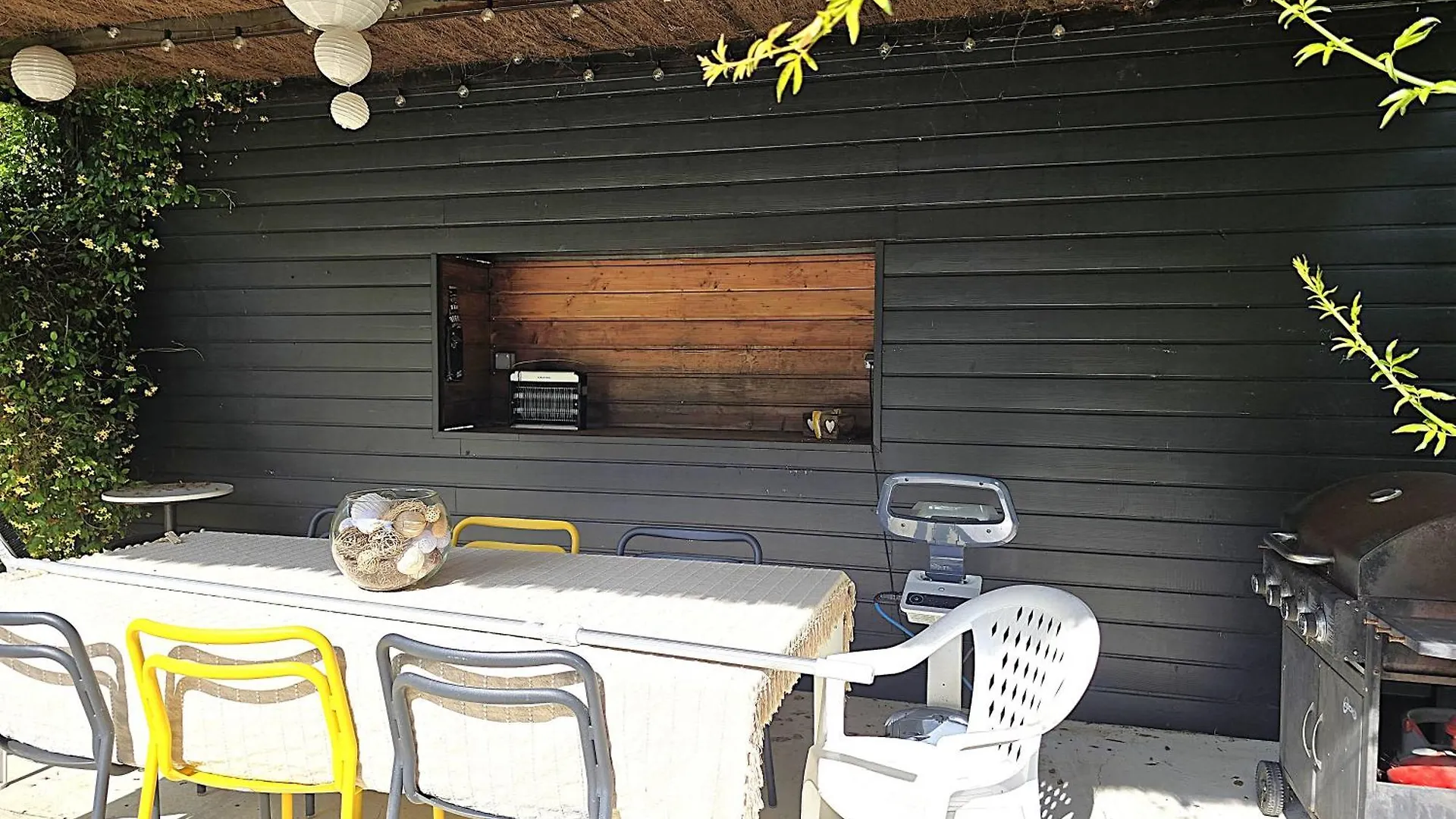 מונטובן Belle Villa Au Bord Du Canal - Piscine, Jardin Et Bois -14 Personnes - 6 Chambres - 5 Minutes De La Gare - Terrasses Et Pergola - Parking Gratuit