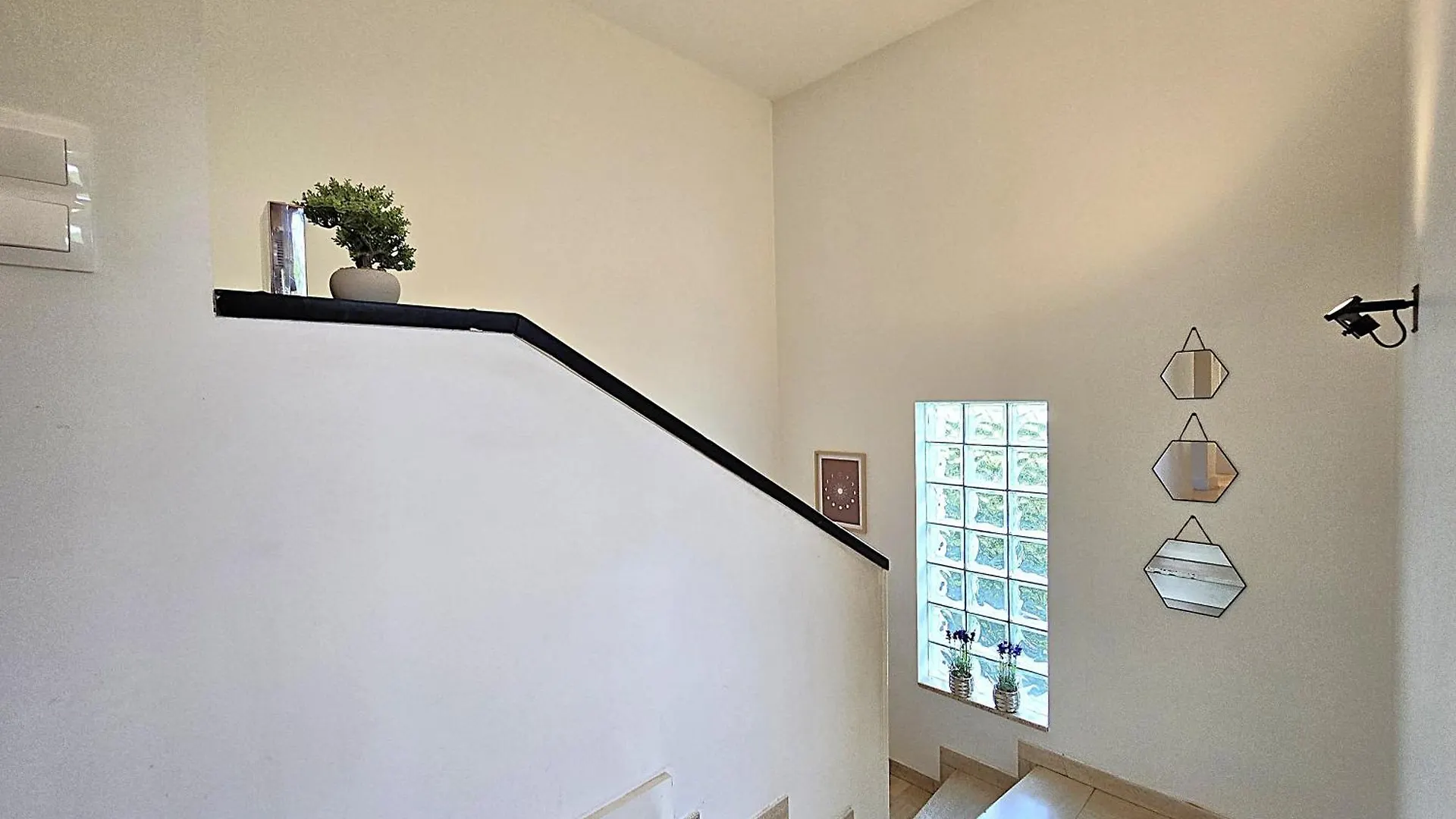 מונטובן Belle Villa Au Bord Du Canal - Piscine, Jardin Et Bois -14 Personnes - 6 Chambres - 5 Minutes De La Gare - Terrasses Et Pergola - Parking Gratuit צרפת
